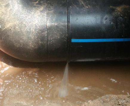 通河楼顶渗水维修公司为大家分享下通河卫生间漏水维修修补技术!